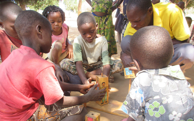 Supervisão e tutoria de monitores e supervisores das Escolinhas Comunitárias do Niassa