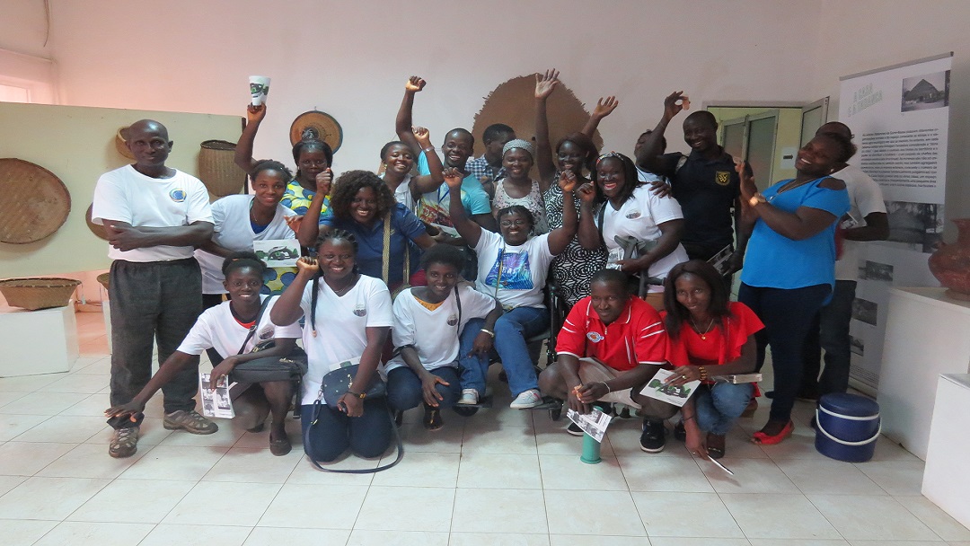 Artesãos do projeto “Cultura i nô balur” visitam Museu Etnográfico de Bissau