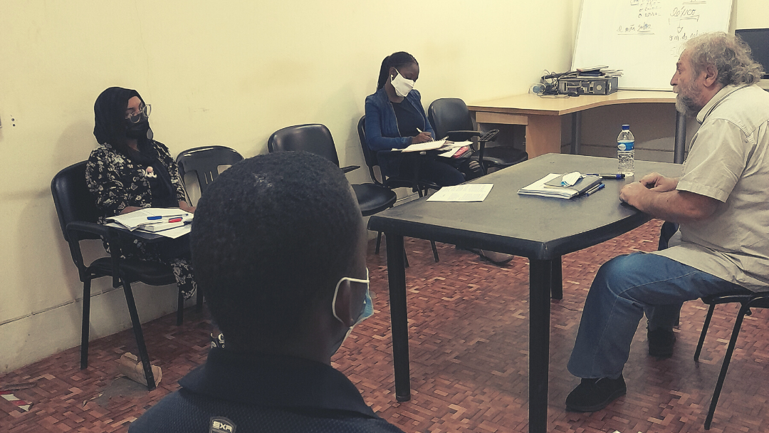 Oficinas de escrita para jovens finalistas do Prémio Literário Njinguiritane em Moçambique