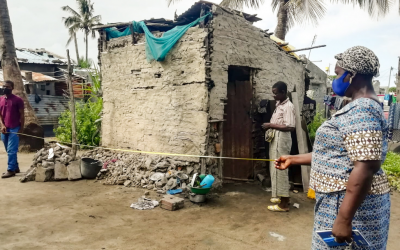 Visita a famílias de risco no bairro da Manga Mascarenas, na Beira
